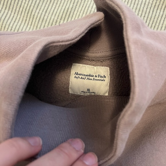 SOLD | Abercrombie & Fitch Sweatsuit Set | XL - Picture 5 of 5